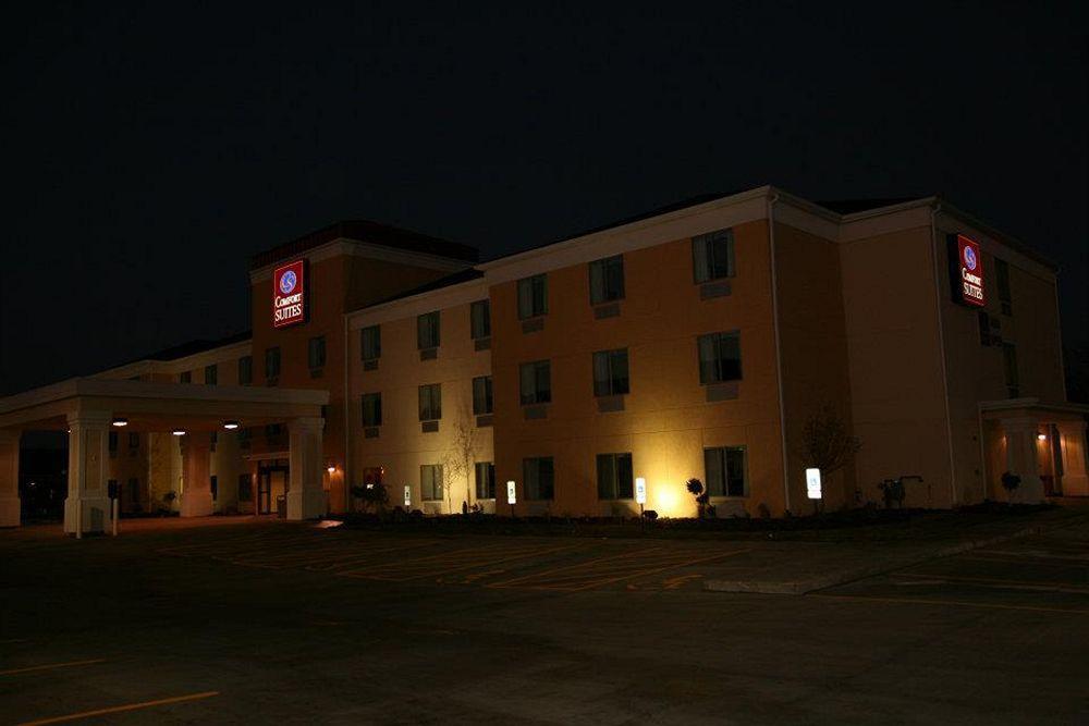 Comfort Suites Bloomington I-55 And I-74 Экстерьер фото