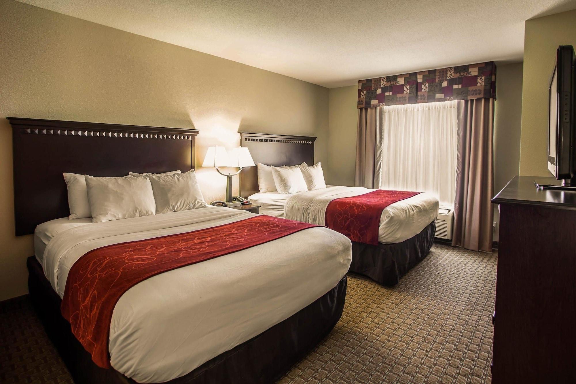 Comfort Suites Bloomington I-55 And I-74 Экстерьер фото