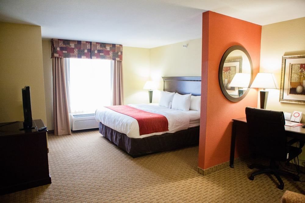 Comfort Suites Bloomington I-55 And I-74 Экстерьер фото