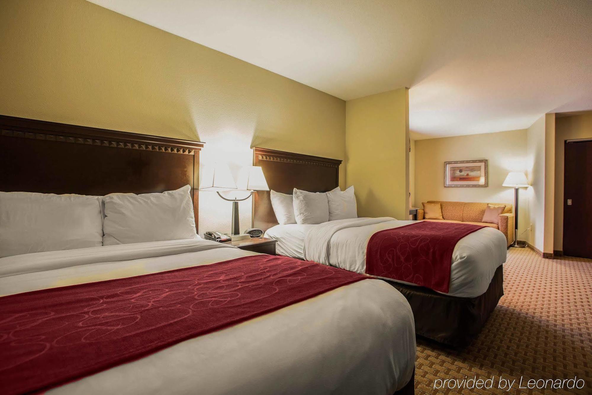 Comfort Suites Bloomington I-55 And I-74 Экстерьер фото